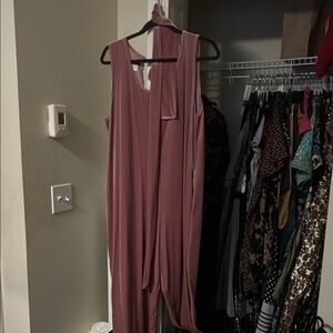 Elegant Luna Velvet Pink Jumpsuit with Scarf